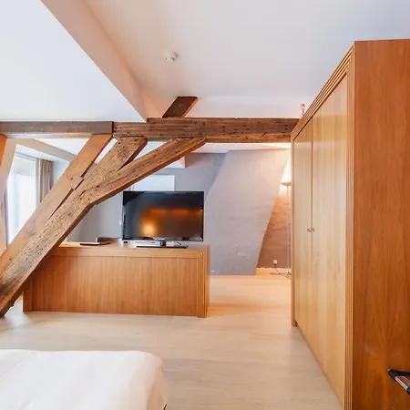 Hotel Hof Aragon 3*